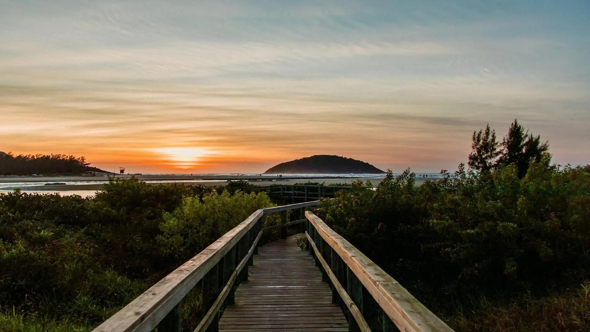 Santi Sabai Ibira - Um Refugio As Margens Da Lagoa Imbituba  Imbituba (Santa Catarina)